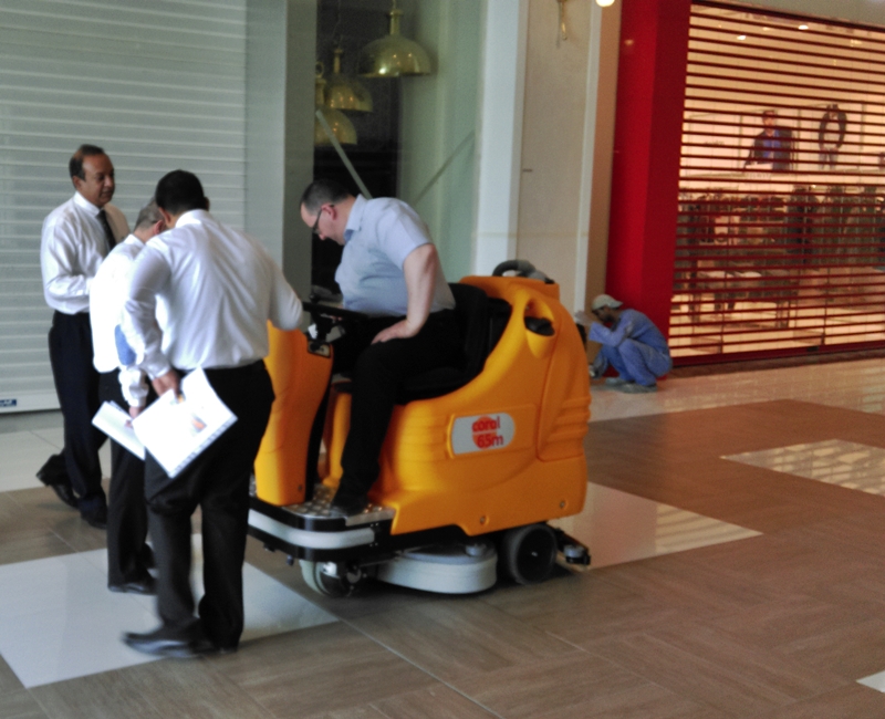 Gulf Mall Floor Cleaning Equipments